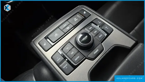 HYUNDAI GENESIS G330 PREMIUM AWD