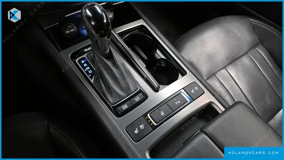 HYUNDAI GENESIS G330 MODERN AWD