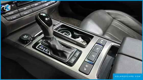 HYUNDAI GENESIS G330 MODERN AWD