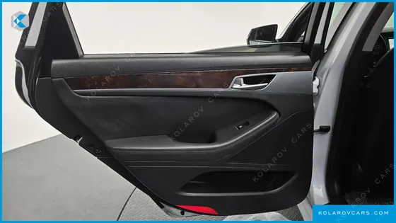 HYUNDAI GENESIS G330 MODERN AWD