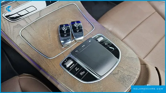 MERCEDES E-CLASS E300E 4MATIC EXCLUSIVE