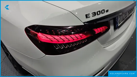 MERCEDES E-CLASS E300E 4MATIC EXCLUSIVE