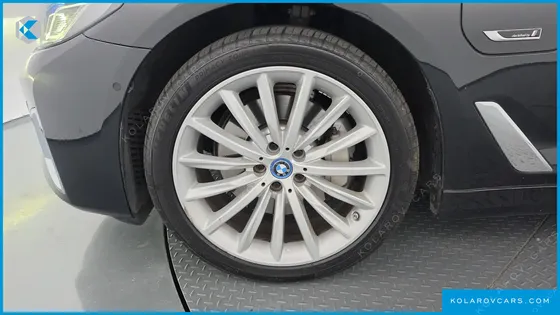 BMW 5 SERIES 530E LUXURY