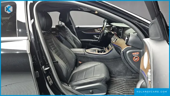 MERCEDES E-CLASS E300E 4MATIC EXCLUSIVE