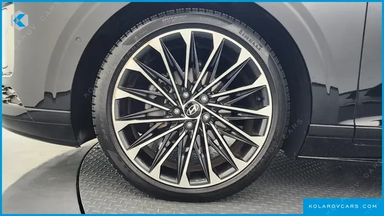 HYUNDAI GRANDEUR CALLIGRAPHY