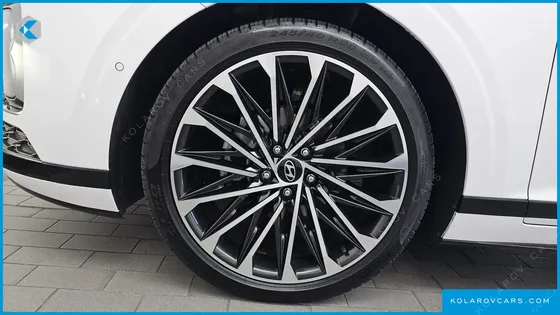 HYUNDAI GRANDEUR CALLIGRAPHY