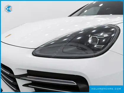 PORSCHE CAYENNE 3.0 E-HYBRID