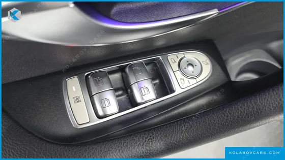 MERCEDES E-CLASS E300E 4MATIC EXCLUSIVE