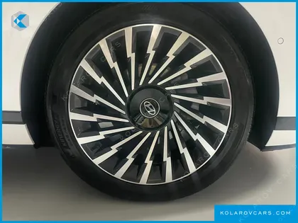 HYUNDAI GRANDEUR CALLIGRAPHY