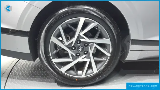 HYUNDAI GRANDEUR PREMIUM