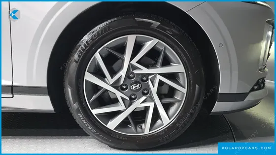 HYUNDAI GRANDEUR PREMIUM