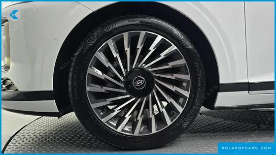 HYUNDAI GRANDEUR CALLIGRAPHY