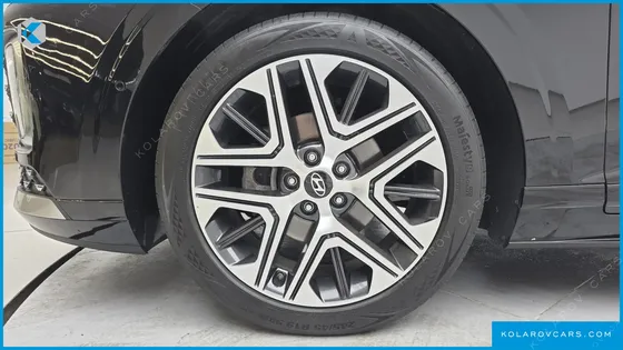 HYUNDAI GRANDEUR EXCLUSIVE