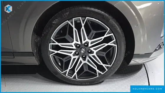 HYUNDAI GRANDEUR EXCLUSIVE