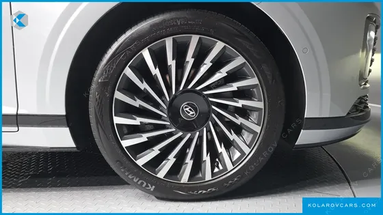 HYUNDAI GRANDEUR CALLIGRAPHY