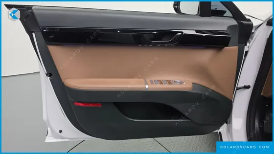 HYUNDAI GRANDEUR PREMIUM