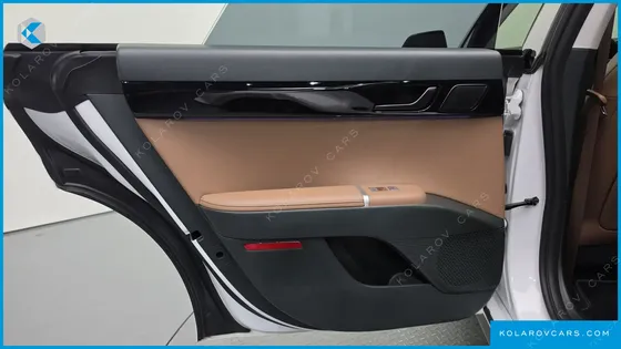 HYUNDAI GRANDEUR PREMIUM