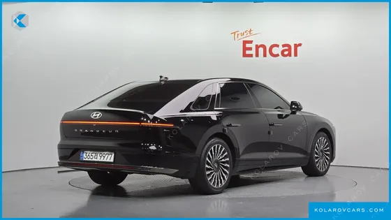 HYUNDAI GRANDEUR CALLIGRAPHY
