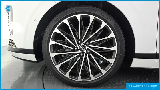 HYUNDAI GRANDEUR CALLIGRAPHY