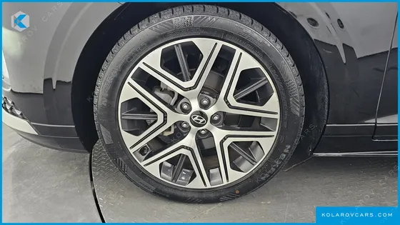 HYUNDAI GRANDEUR PREMIUM