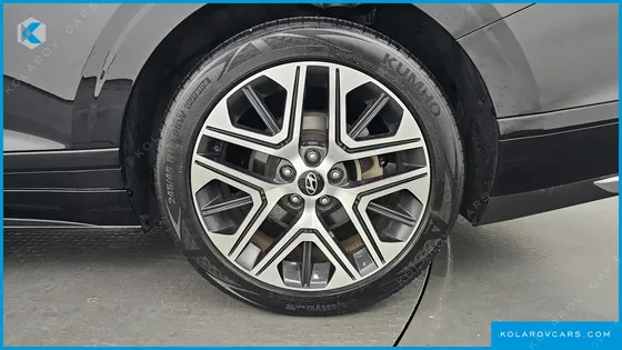 HYUNDAI GRANDEUR PREMIUM