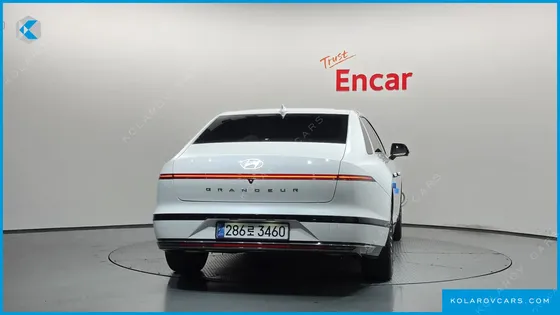 HYUNDAI GRANDEUR CALLIGRAPHY