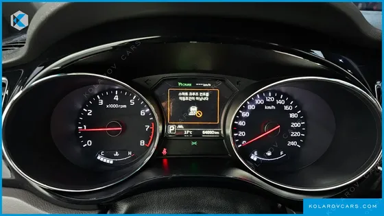 KIA CARNIVAL GASOLINE 9-SEATER NOBLESSE