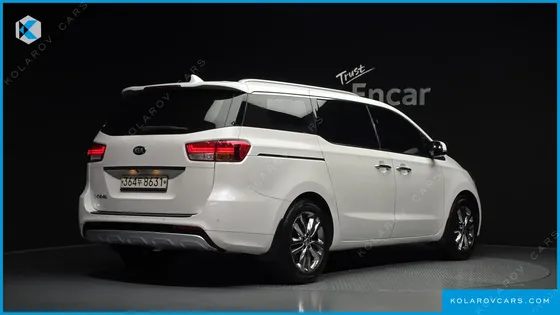KIA CARNIVAL 9-SEATER NOBLESSE