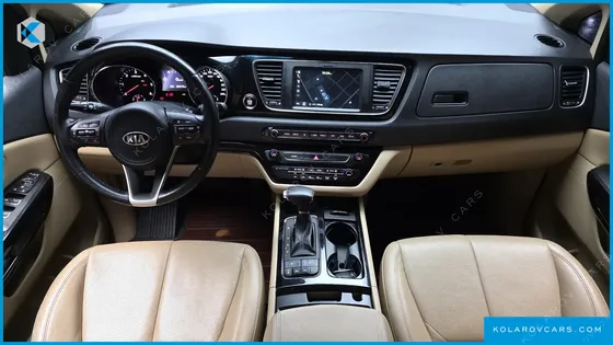 KIA CARNIVAL 9-SEATER NOBLESSE