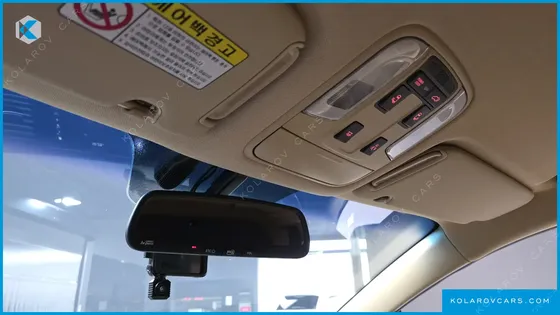 KIA CARNIVAL 9-SEATER NOBLESSE