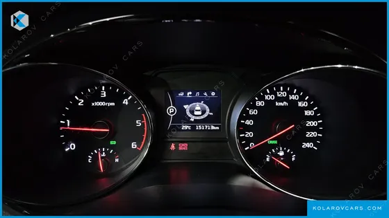 KIA CARNIVAL 9-SEATER NOBLESSE SPECIAL