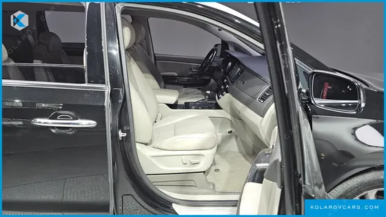 KIA CARNIVAL 9-SEATER NOBLESSE SPECIAL