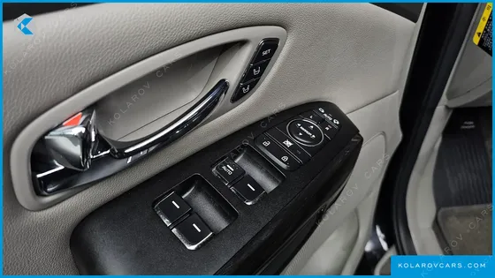 KIA CARNIVAL 9-SEATER NOBLESSE SPECIAL