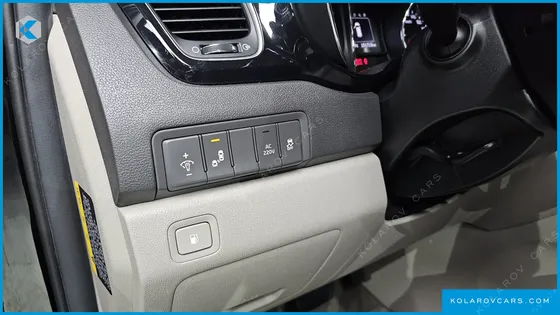 KIA CARNIVAL 9-SEATER NOBLESSE SPECIAL