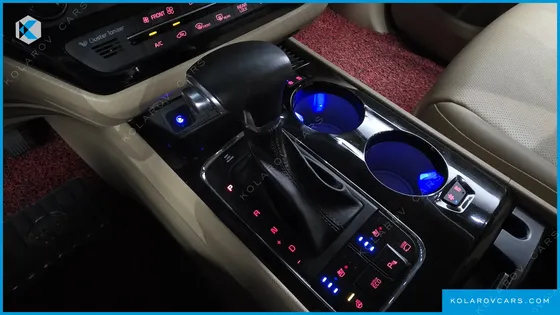 KIA CARNIVAL 9-SEATER HI-LIMOUSINE