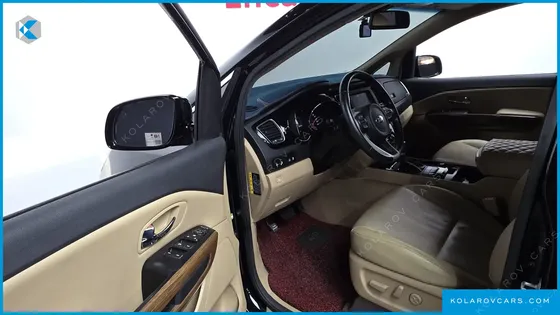 KIA CARNIVAL 9-SEATER HI-LIMOUSINE