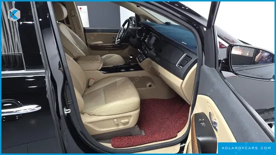 KIA CARNIVAL 9-SEATER HI-LIMOUSINE