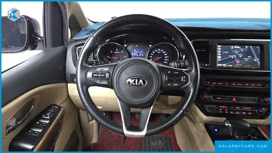 KIA CARNIVAL 9-SEATER HI-LIMOUSINE