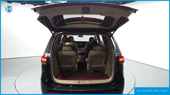 KIA CARNIVAL 9-SEATER HI-LIMOUSINE