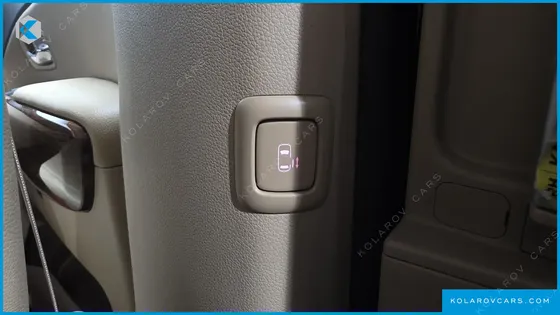 KIA CARNIVAL 9-SEATER HI-LIMOUSINE
