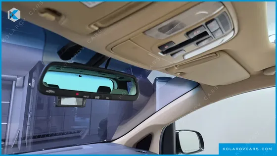 KIA CARNIVAL 9-SEATER PRESTIGE
