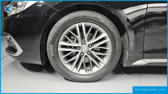 HYUNDAI GRANDEUR 3.0 LPI MODERN (RENTAL CAR)