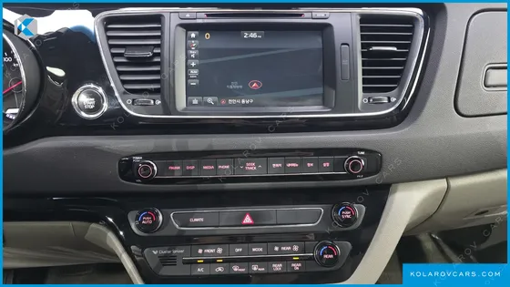 KIA CARNIVAL GASOLINE 7-SEATER LIMOUSINE