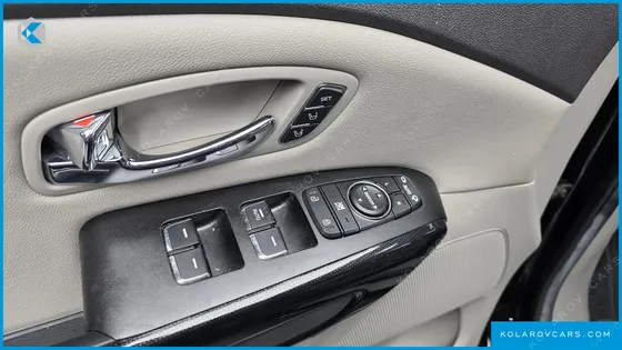 KIA CARNIVAL 11-SEATER NOBLESSE