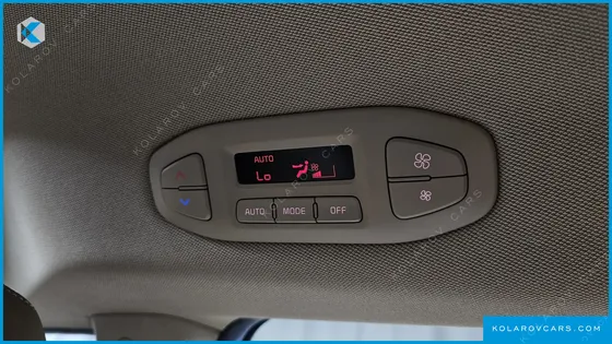 KIA CARNIVAL 7-SEATER LIMOUSINE