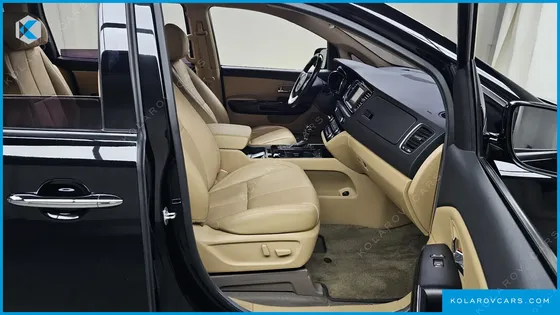 KIA CARNIVAL 7-SEATER LIMOUSINE