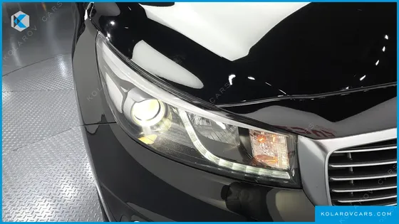 KIA CARNIVAL 9-SEATER NOBLESSE