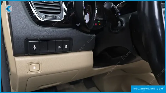 KIA CARNIVAL 9-SEATER NOBLESSE