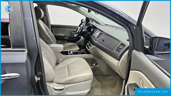 KIA CARNIVAL 9-SEATER LUXURY