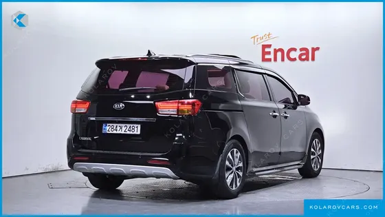 KIA CARNIVAL 9-SEATER NOBLESSE